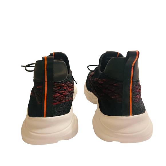 French Connection - Picture 4 of 5